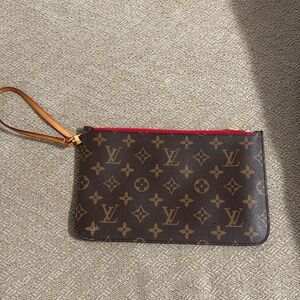 Louis Vuitton  Neverfull Clutch